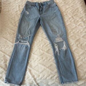 Abercrombie & Fitch The Skinny High Rise Jean